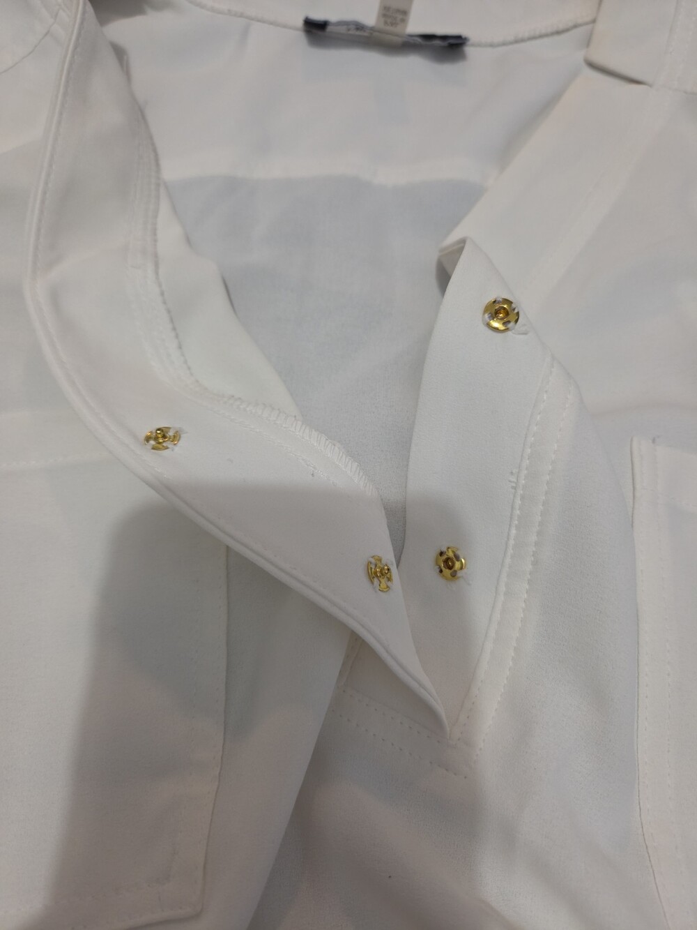 Nine West Blouse White Pocket Split Neck Career Top Gently Used Size PXL - Picture 9 of 16